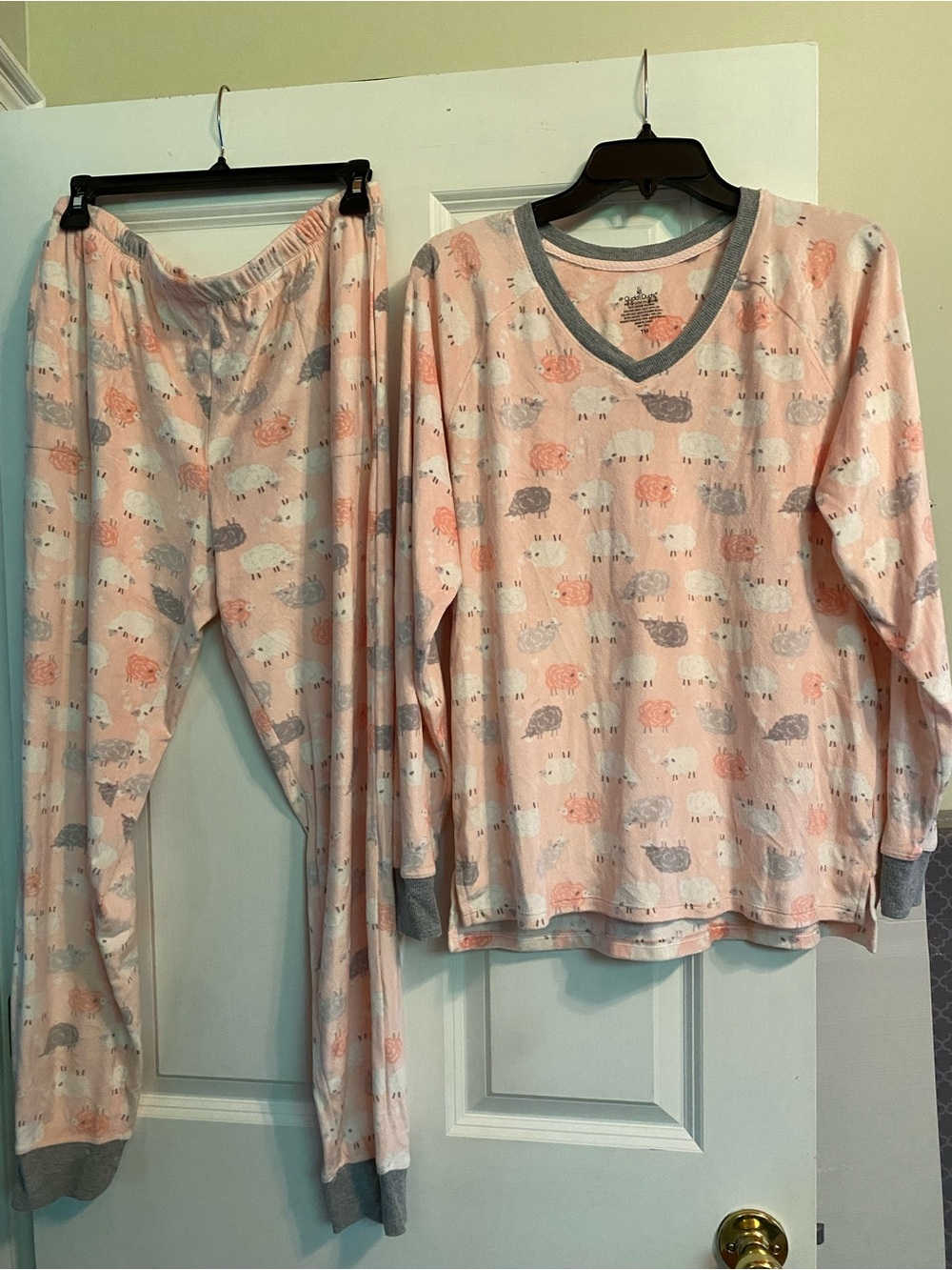 Cuddl Duds Pink Sheep Print Sleep Top with Gray Trim